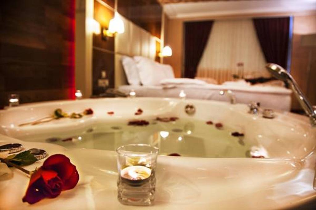 Cukurova Erten Hotel Адана Стая снимка